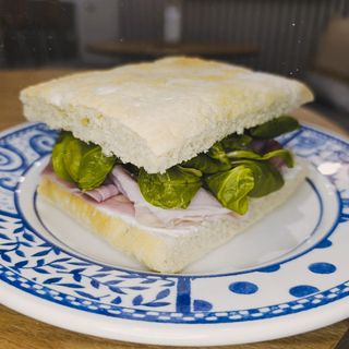 Focaccia de jamón york