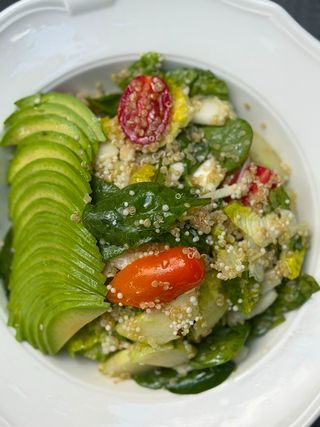 Salată quinoa