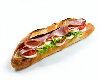 Panino speck e caprese con speck, mozzarella, lattuga e pomodoro a fette