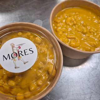 Garbanzos con langostinos