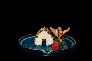 251-Onigiri salmone cotto