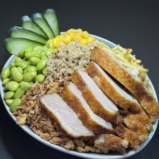 234E. Quinoa  blanco y rojo con Pato Asado