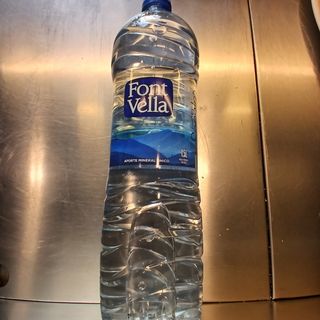 Agua mineral  1 litro 