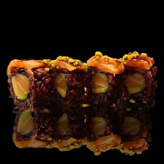 325. Black pistacchio roll 8 pezzi