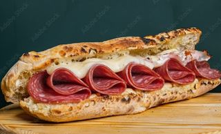 Panuozzo Provola e salame piccante