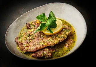 Sharhat de vită - Mușchi de vită în sos de lămâie
