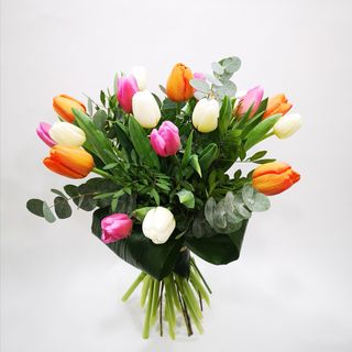 Buchet personalizat cu lalele