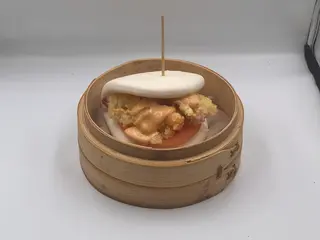 19. Bao pollo