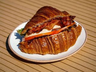 Круасан Цезар