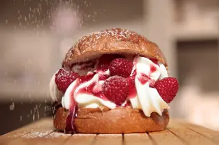 Brioche con Frozen Yogurt