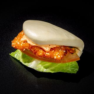 W13 Pan Bao De Salmón