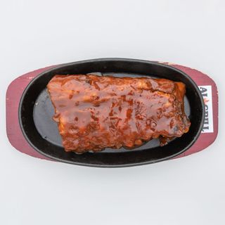 Costillas De Cerdo Con Salsa BBQ De La Casa