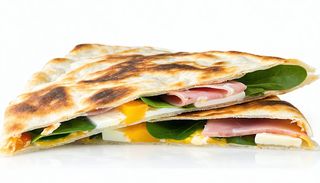 Piadina con cotto, stracchino e rucola
