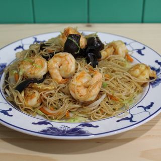 Massa de arroz com gambas