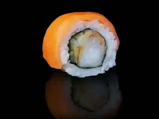 California z krewetką w tempurze owijane selekcją ryb 8 szt. (240g)