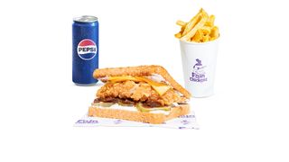 MENIU FAIN TOAST DELUXE -410G, CARTOFI PRAJITI, DOZA PEPSI