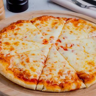 Pizza 4 quesos II (mediana)