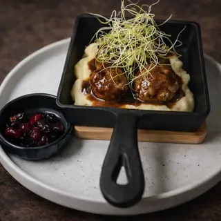 Albondigas y pure de patata
