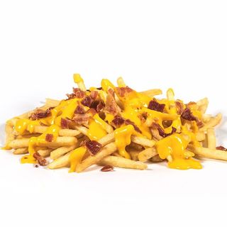 Patatine cheddar e bacon