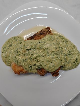 Спаначено пиле