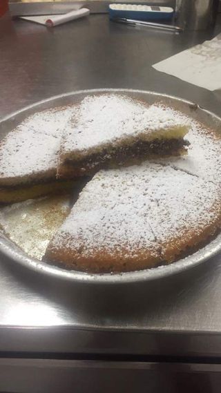 Fetta di millefoglie con nutella