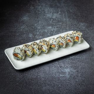 Salmon Avocado roll 8 komada