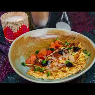 Omelet with filling