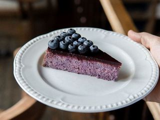 Чизкейк з чорною смородиною (185g)