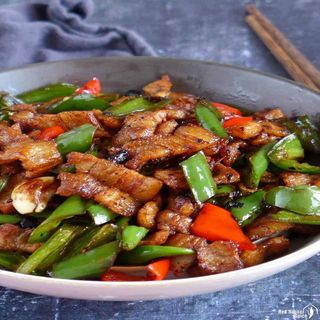Wet fried pork / stir-fry pork