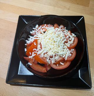 Salata de rosii cu branza