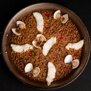 Paella De Bacalao Con Almejas