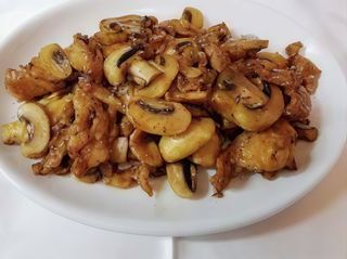 72a Cerdo Con Champiñones