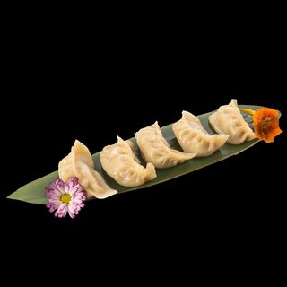 25 GYOZA DI CARNE AL VAPORE 3pz