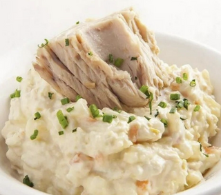 Tapa de ensaladilla de atún