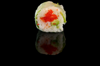 Spring Roll De Gamba Y Tobiko (6 Pzs.)