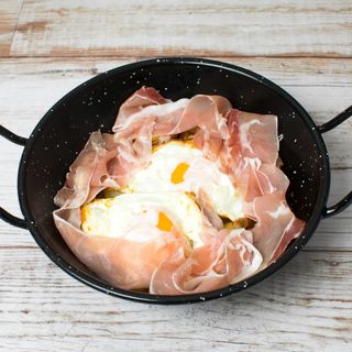 Huevos Rotos Con Jamón