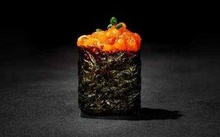 261. Gunkan salmone - 1 pezzo