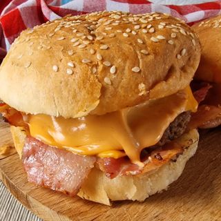 Menù Eggs con  patate fritte e bibita a scelta - CodArt: 57