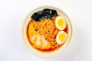 Рамен с курицей (350г)