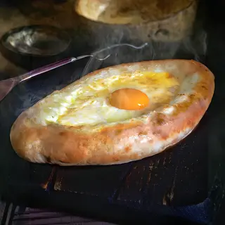 Хачапури по-аджарски