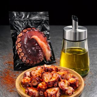 Pulpo á Feira: Pata de Pulpo Gallego Premium de 300 gr (con pimentón, AOVE Picual y Sal Maldón)