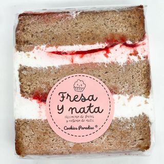 Bizcocho Nata Y Fresa (Porción)
