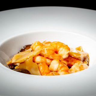 204. Shrimp with mushrooms and bamboo