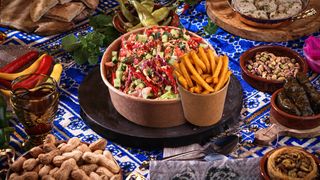 Orient - BOWL (jak sałatka + Frytki)