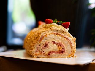 Меренговий рулет