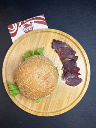 Sendvič sa suhim mesom