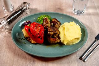 Meniu cu ficăței în vin