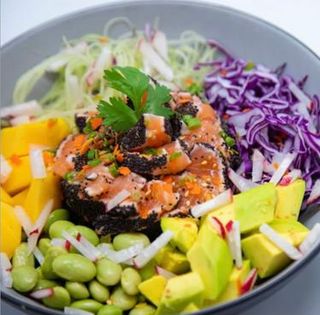 Poke Tataki Tuna Salade