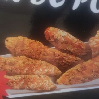 30. Chicken Fingers Con Patatas