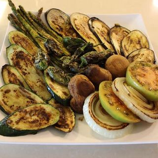 Parrillada de verduras frescas a la plancha